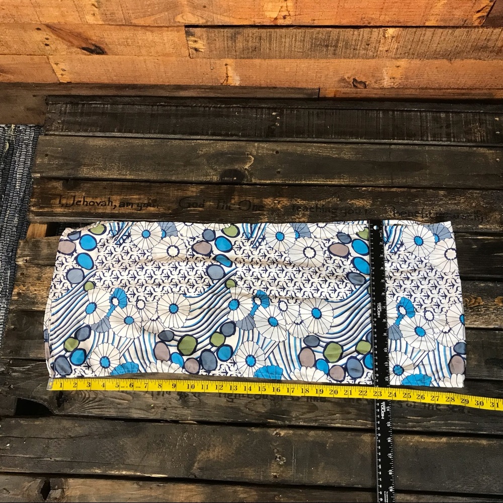 Beautiful Scarf - Picture 5 of 6